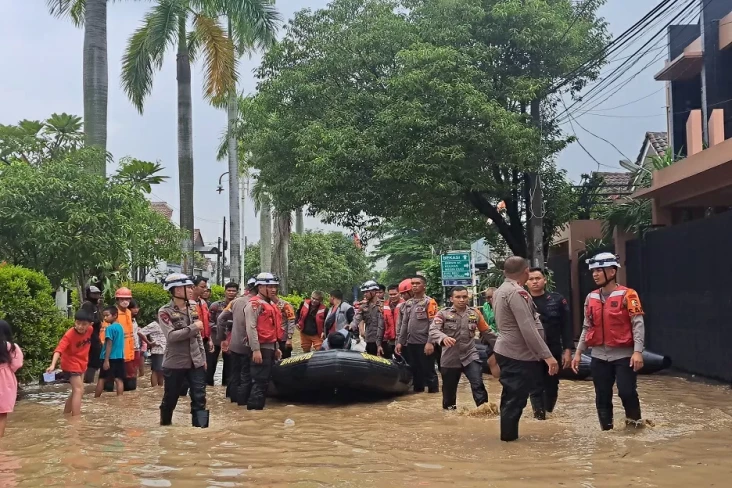 Banjir Rendam Bojong...