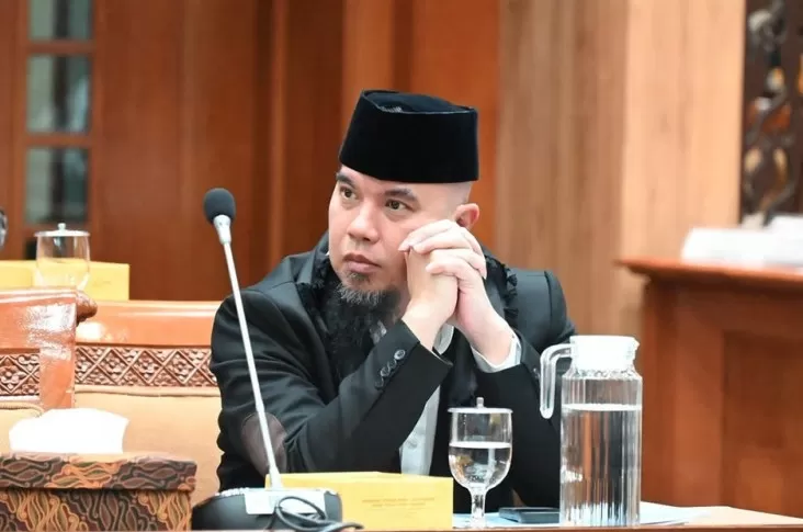 2 Usulan Nyeleneh Ahmad...