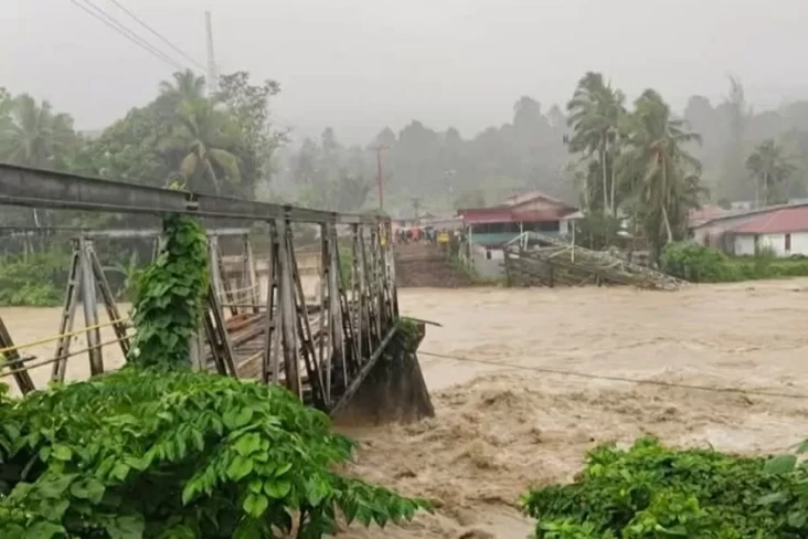 Jembatan Noyo di Nias...