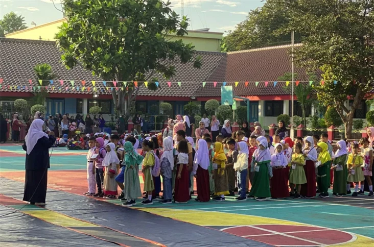Besok Hari Pertama Sekolah...