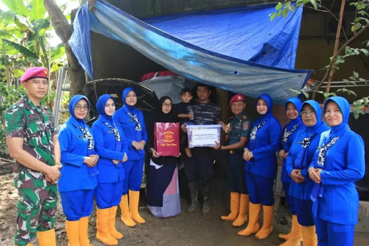 Komandan RSMC Kunjungi...