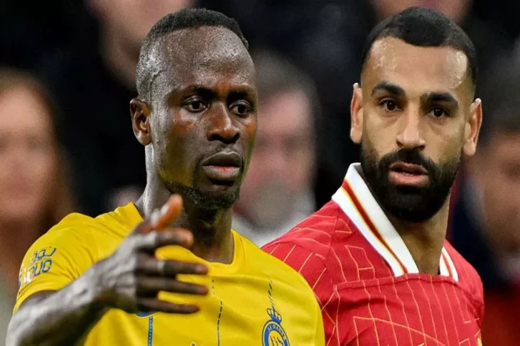 10 Pemain Sepak Bola...