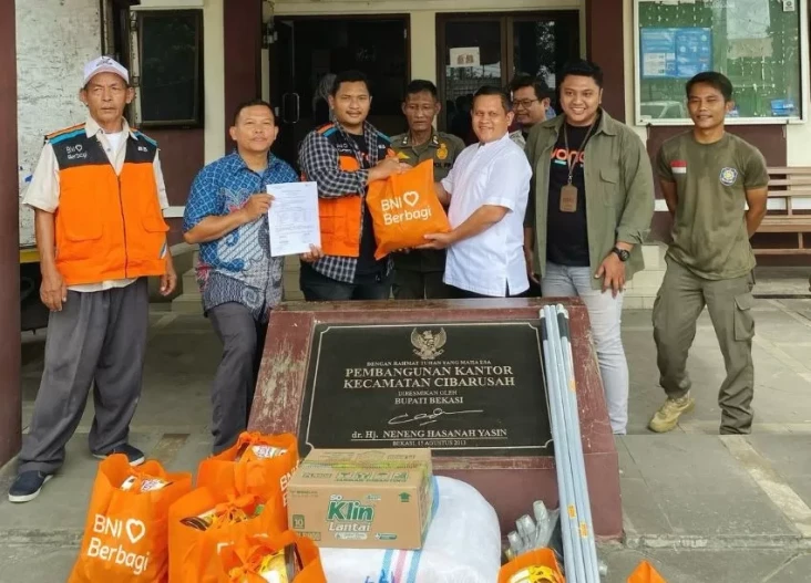 Bantu Korban Banjir,...