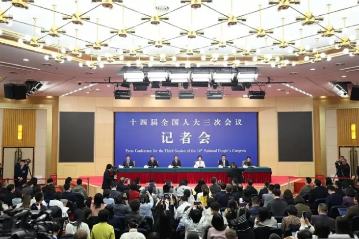 China: Makin Merajalela...