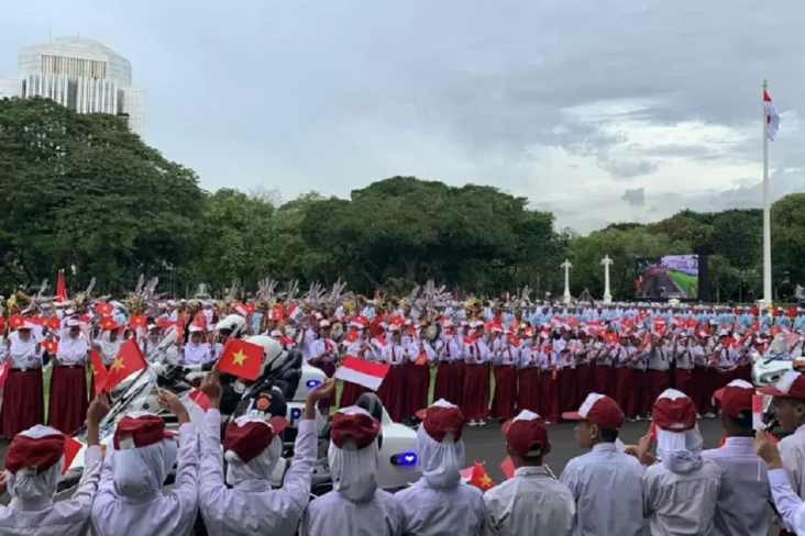 Prabowo Terima Sekjen...