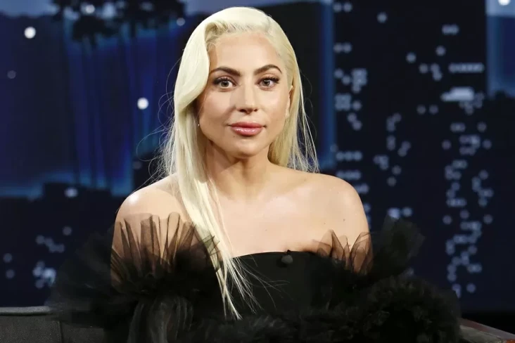 Lady Gaga Gelar Konser...