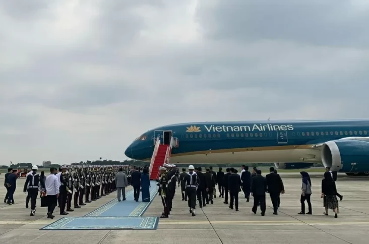 Prabowo Antar Sekjen...