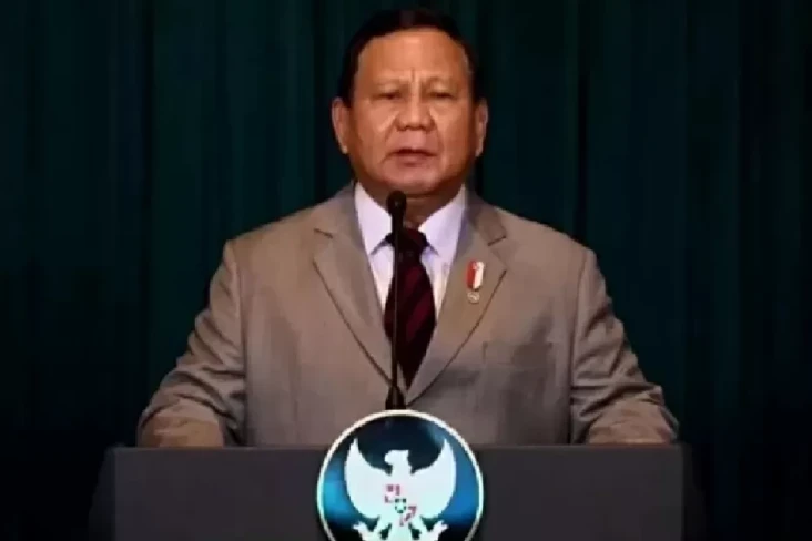 Presiden Prabowo Umumkan...