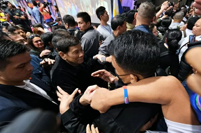 Mengapa Duterte Sangat...