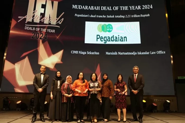 Sukses Terbitkan Sukuk...