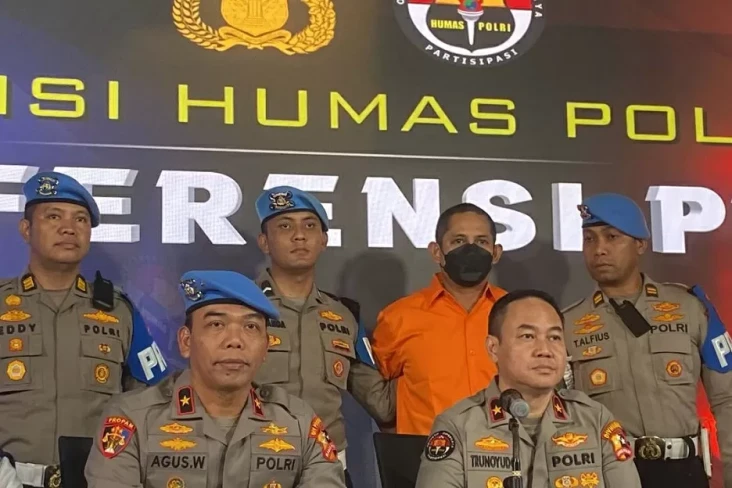 Propam Polri Gelar Sidang...