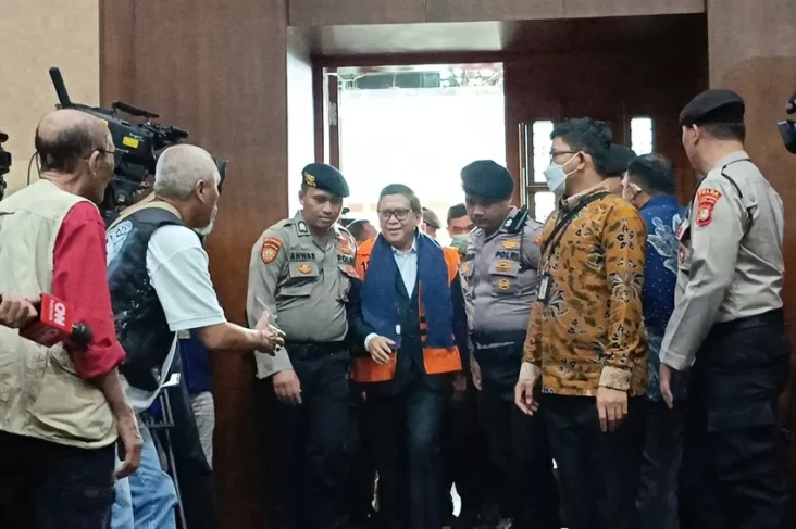Hasto Kristiyanto Sebut...