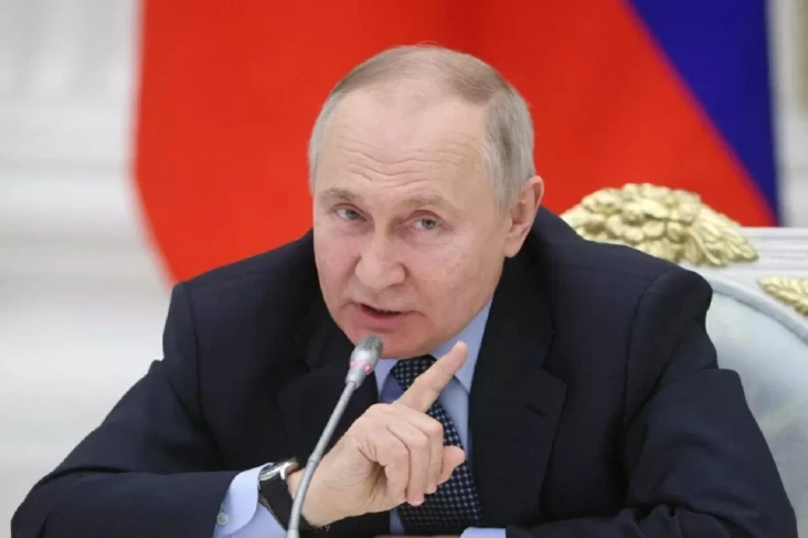 Putin: Rusia Siap Gencatan...