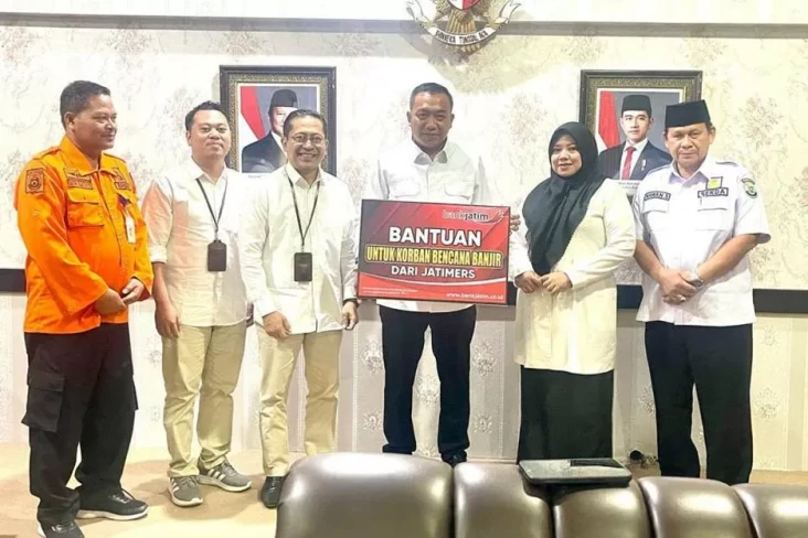Bank Jatim Salurkan...