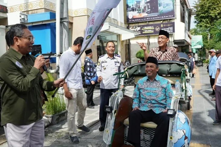 Muhammadiyah Luncurkan...