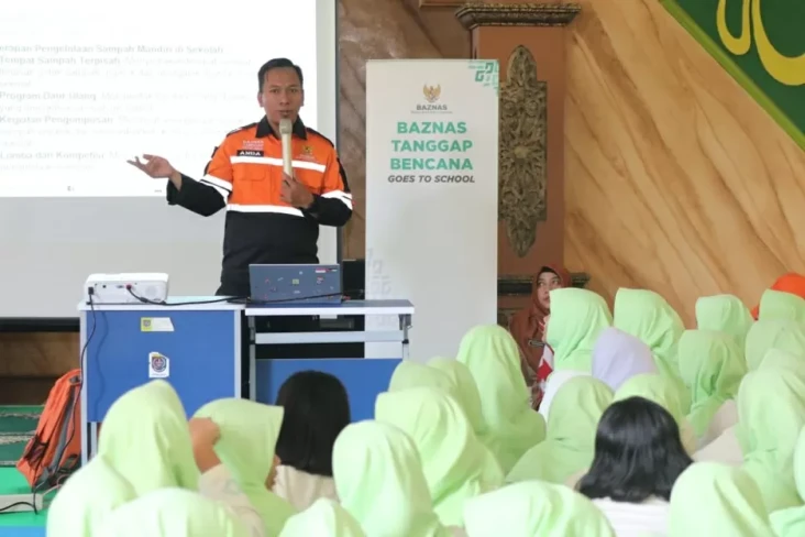 BTB Goes to School Ramadan,...