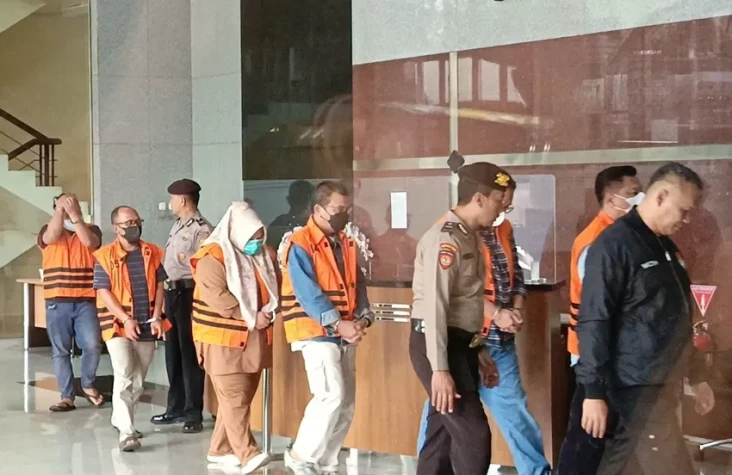 Identitas 6 Tersangka...