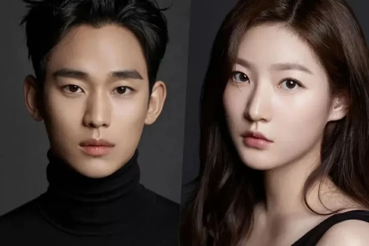 Kim Soo Hyun Terus-menerus...
