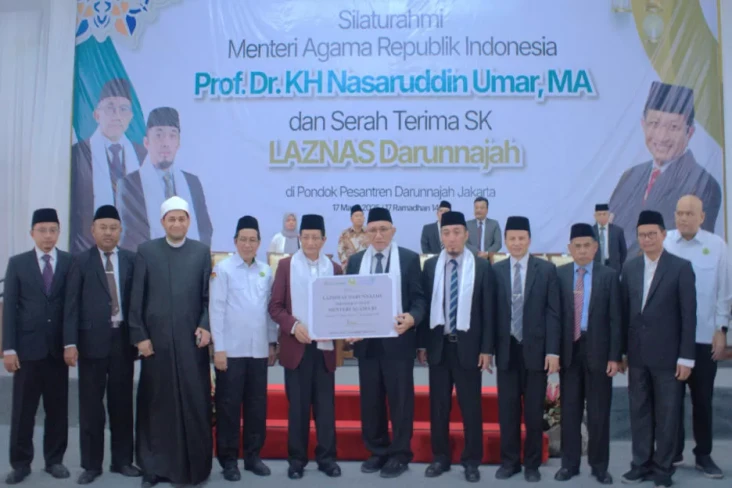 Kunjungi Darunnajah,...
