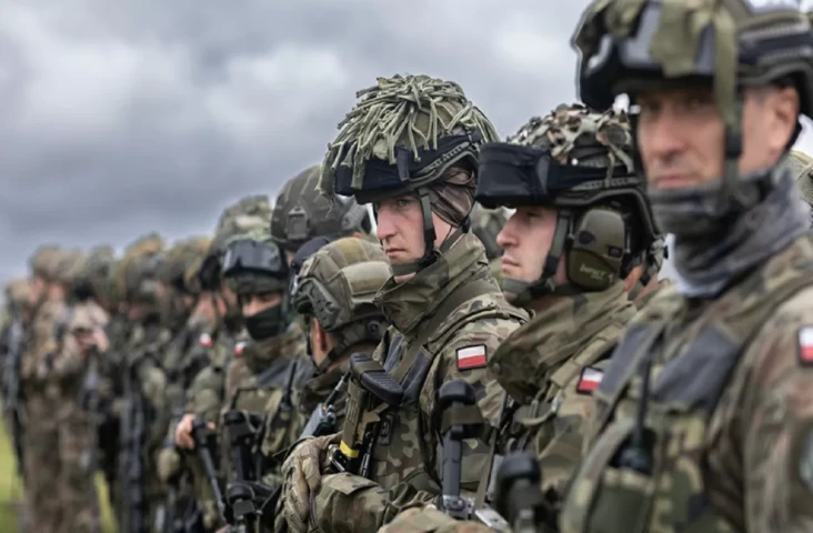 Rusia: Kehadiran Tentara...