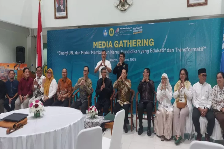 Tinggi Peminat, Jurusan...