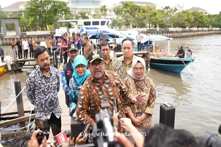 BI Jakarta Gelar Bazar...