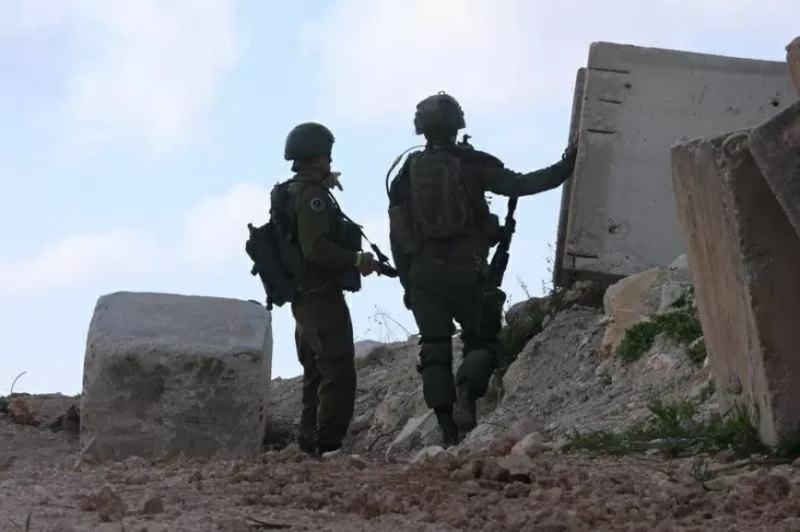 Hizbullah Hujani Israel...