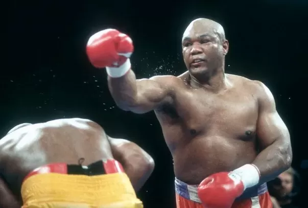 3 Kehebatan George Foreman,...