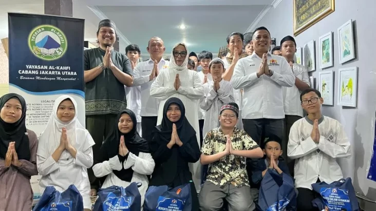 Berbagi Kebahagiaan...