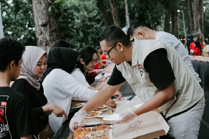 Pizza 100 Meter Meriahkan...