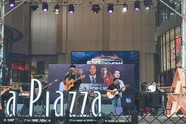 Danar Widianto Hangatkan...