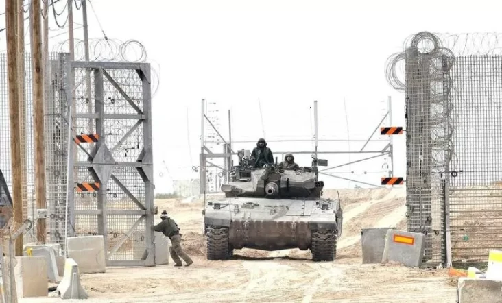 Pasukan Israel Kepung...