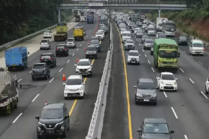 Contraflow Diterapkan...