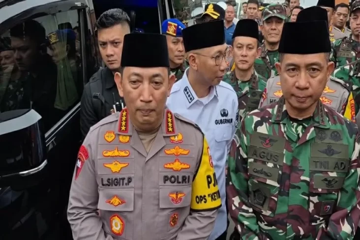 Kunjungi Rumah Briptu...