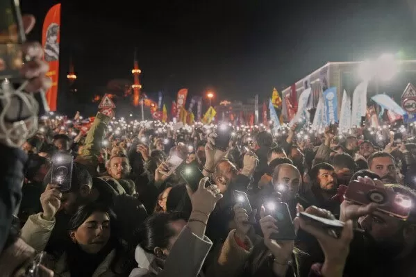 Sudah 1.400 Demonstran...