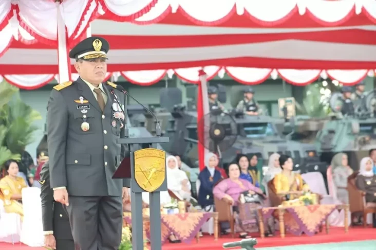 Profil Brigjen TNI Jannie...