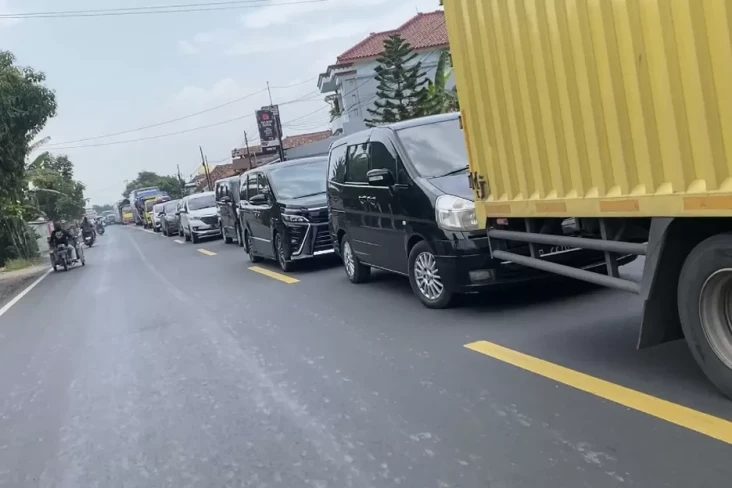 Imbas Penutupan Akses...