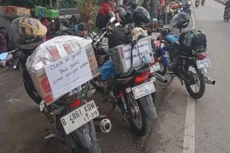 Aneka Tulisan Lucu dan...