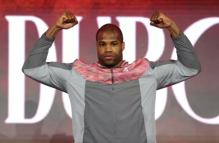 Daniel Dubois Mundur...