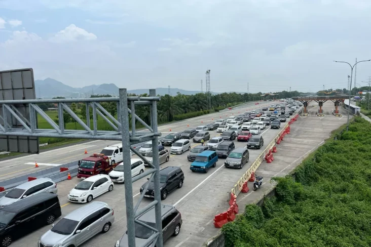 Puncak Arus Mudik 2025,...