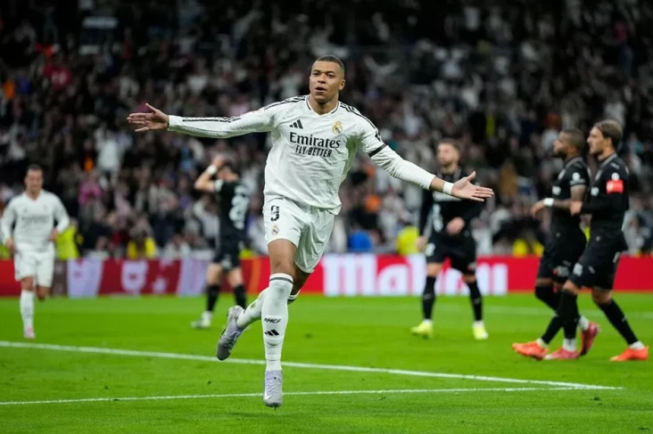 Kylian Mbappe Menggila!...