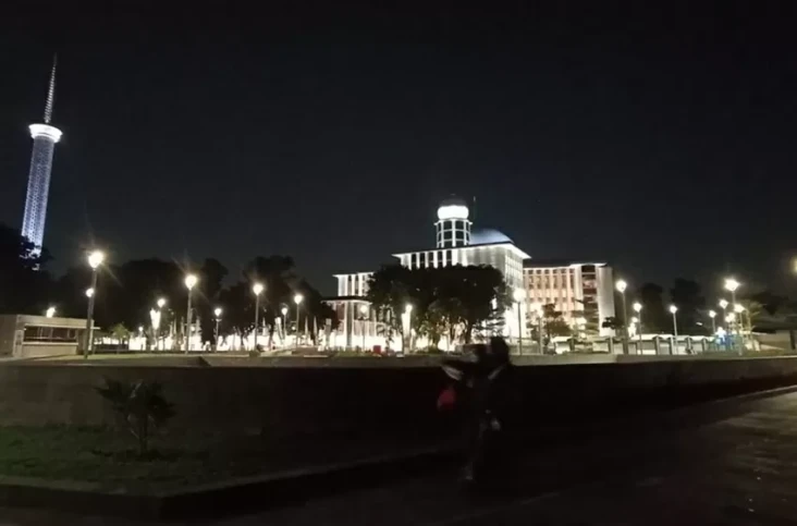 9 Lokasi Parkir untuk...