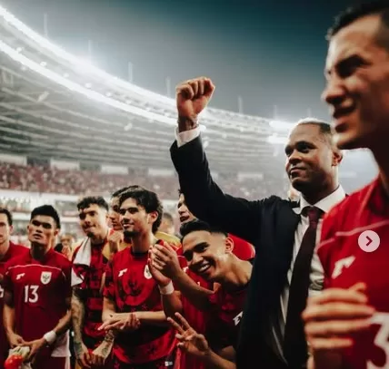 Patrick Kluivert Sambut...