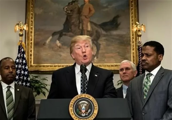 Perang Panas Trump dan...