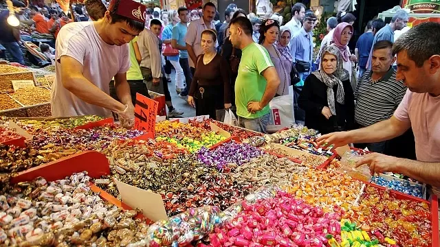5 Tradisi Lebaran Terunik...