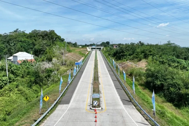 Urai Kemacetan Arus...
