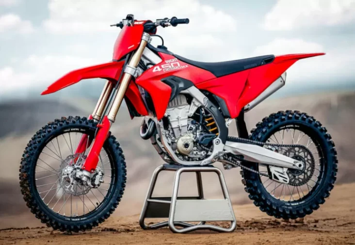 Ducati Desmo450 MX Mesin...