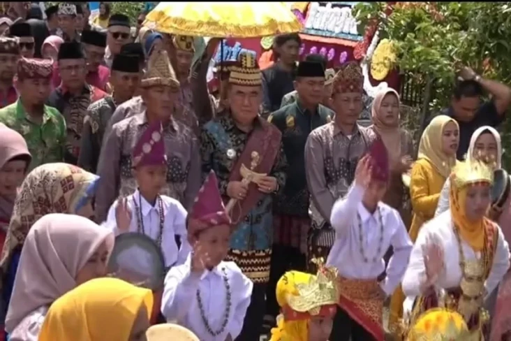 Bupati Tanggamus Dapat...
