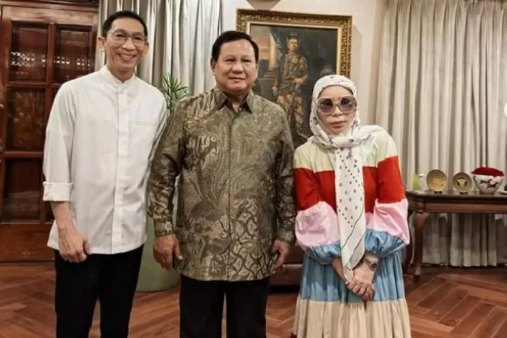Wajah Melly Goeslaw...