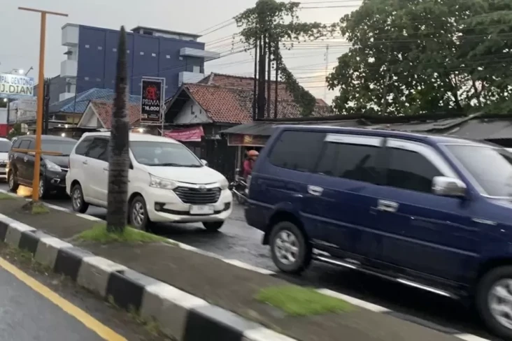 Cerita Pemudik Terjebak...
